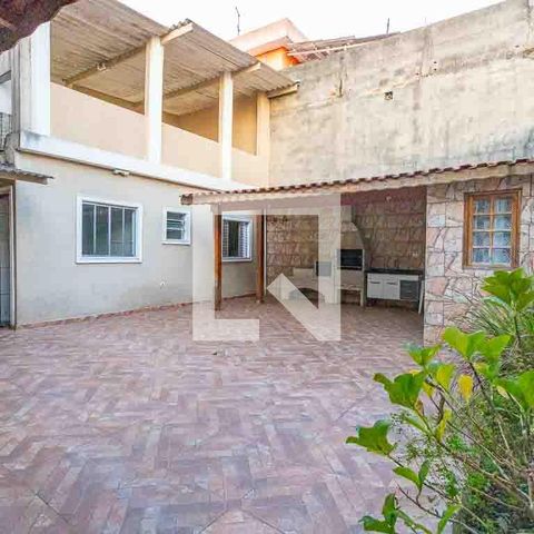 Casa à venda com 200m², 4 quartos e 3 vagasQuintal 