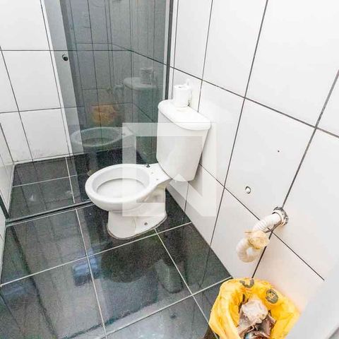 Casa à venda com 200m², 4 quartos e 3 vagasCasa 2 - banheiro 