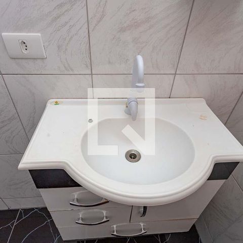 Casa à venda com 200m², 4 quartos e 3 vagasBanheiro 1