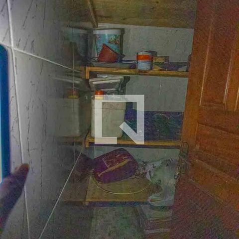 Casa à venda com 200m², 4 quartos e 3 vagasÁrea de serviço - depósito 