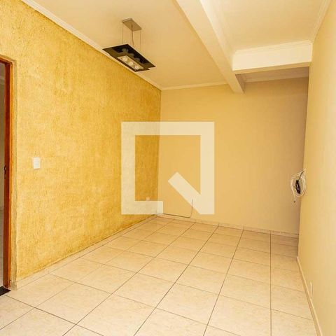 Casa à venda com 200m², 4 quartos e 3 vagasSala 2