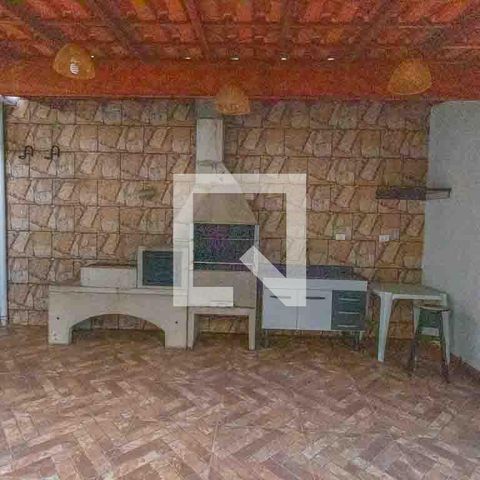 Casa à venda com 200m², 4 quartos e 3 vagasChurrasqueira