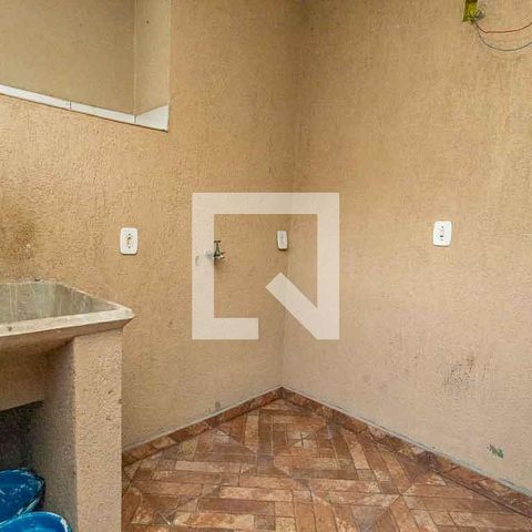 Casa à venda com 200m², 4 quartos e 3 vagasCasa 2 - área de serviço 