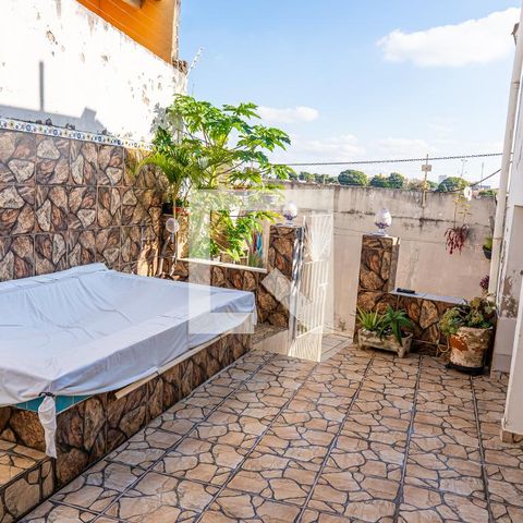 Casa à venda com 113m², 4 quartos e 3 vagasQuintal