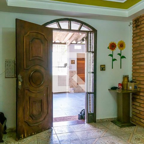 Casa à venda com 113m², 4 quartos e 3 vagasSala