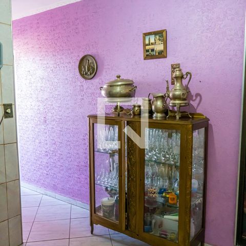 Casa à venda com 113m², 4 quartos e 3 vagasSala