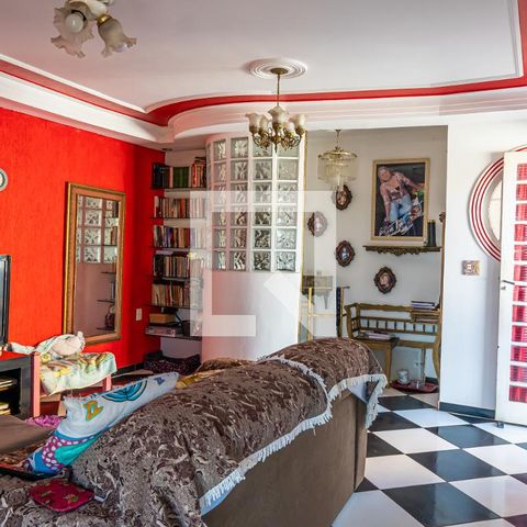 Casa à venda com 113m², 4 quartos e 3 vagasSala
