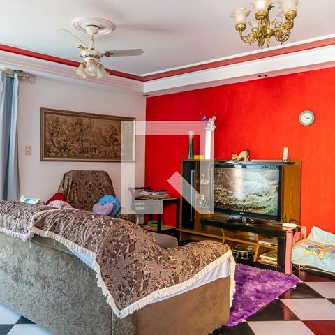 Casa à venda com 113m², 4 quartos e 3 vagasSala