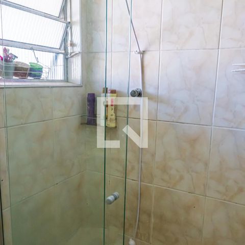 Casa à venda com 113m², 4 quartos e 3 vagasBanheiro