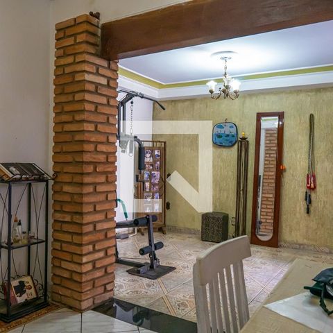 Casa à venda com 113m², 4 quartos e 3 vagasSala