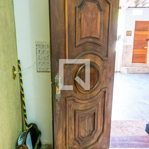 Casa à venda com 113m², 4 quartos e 3 vagasSala