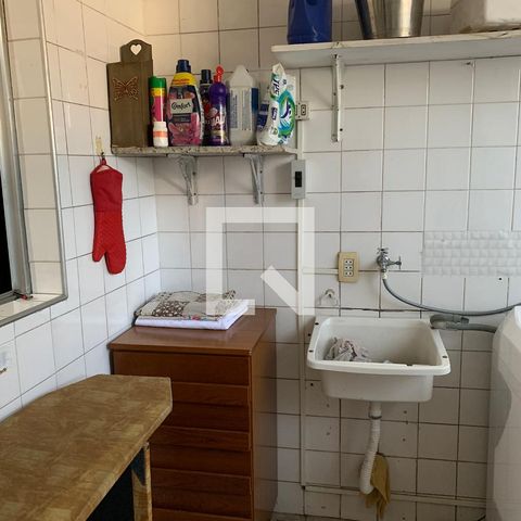 Apartamento à venda com 72m², 2 quartos e 1 vagaÁrea de Serviço