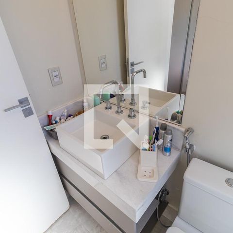 Casa de condomínio à venda com 200m², 3 quartos e 4 vagasBanheiro da suíte 3