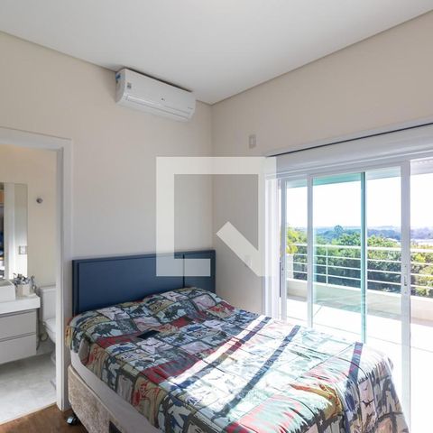Casa de condomínio à venda com 200m², 3 quartos e 4 vagasQuarto da suíte 3