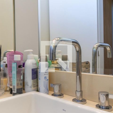 Casa de condomínio à venda com 200m², 3 quartos e 4 vagasBanheiro da suíte 1