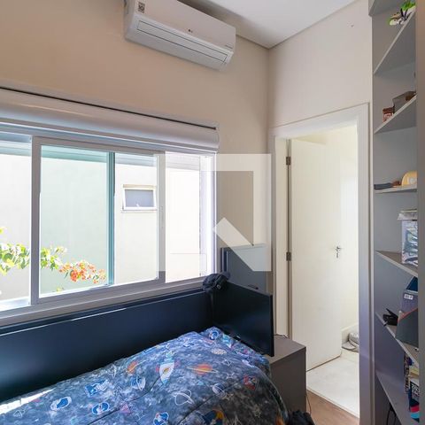 Casa de condomínio à venda com 200m², 3 quartos e 4 vagasQuarto da suíte 2
