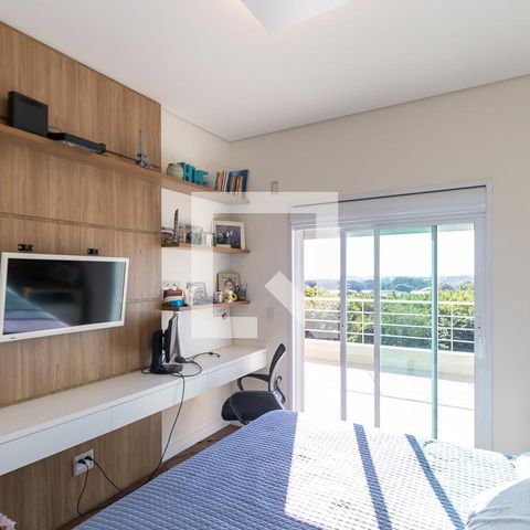 Casa de condomínio à venda com 200m², 3 quartos e 4 vagasQuarto da suíte 1