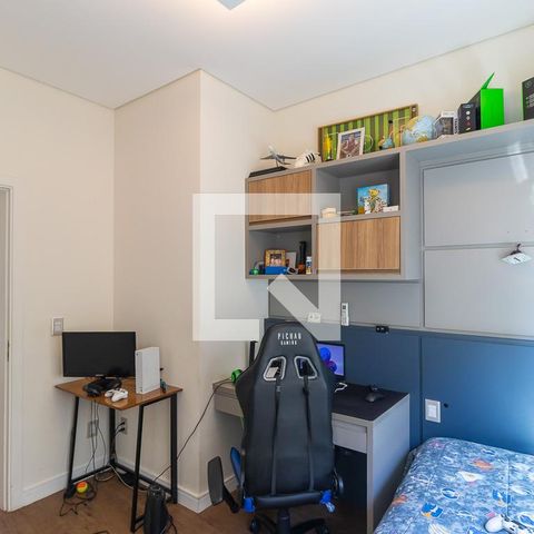 Casa de condomínio à venda com 200m², 3 quartos e 4 vagasQuarto da suíte 2