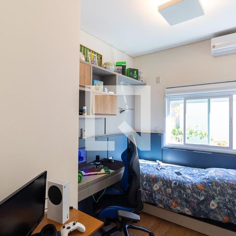 Casa de condomínio à venda com 200m², 3 quartos e 4 vagasQuarto da suíte 2