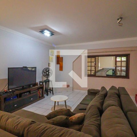 Casa à venda com 600m², 6 quartos e 4 vagasSala