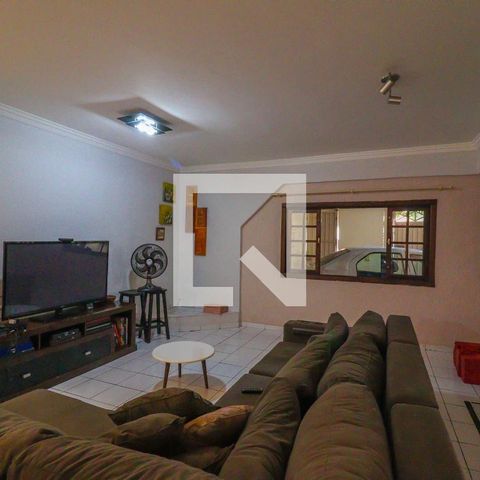 Casa à venda com 600m², 6 quartos e 4 vagasSala