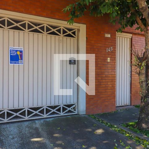 Casa à venda com 600m², 6 quartos e 4 vagasFachada