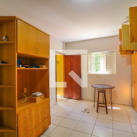 Casa à venda com 600m², 6 quartos e 4 vagasSuíte 2