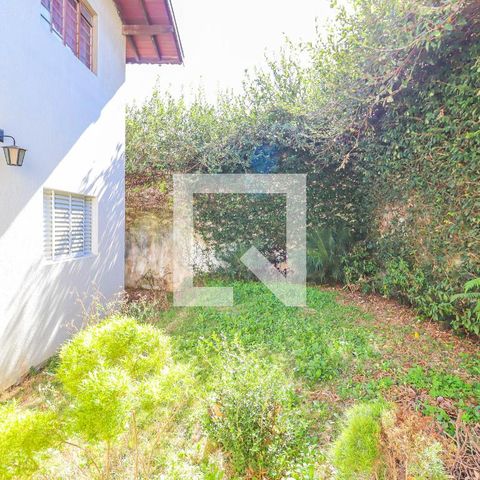 Casa à venda com 600m², 6 quartos e 4 vagasQuintal