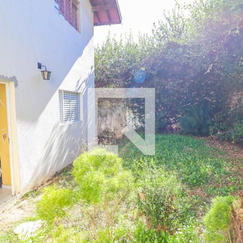 Casa à venda com 600m², 6 quartos e 4 vagasQuintal