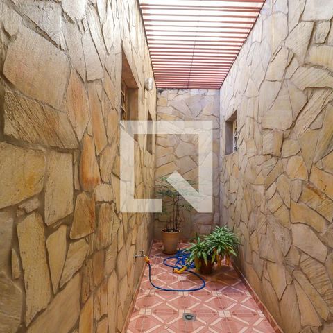Casa à venda com 600m², 6 quartos e 4 vagas Jardim de inverno
