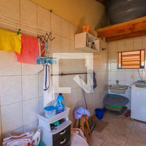 Casa à venda com 600m², 6 quartos e 4 vagasÁrea de Serviço