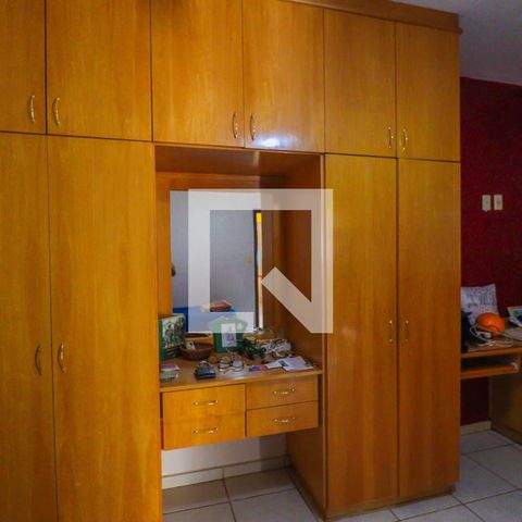 Casa à venda com 600m², 6 quartos e 4 vagasSuíte 3