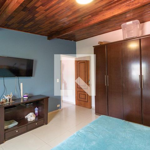 Casa à venda com 450m², 6 quartos e 7 vagas Casa à venda com 450m², 6 quartos e 7 vagasQuarto Edicula 2
