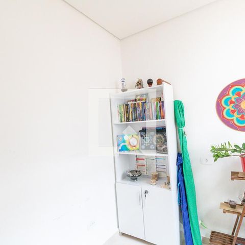 Casa à venda com 450m², 6 quartos e 7 vagas Casa à venda com 450m², 6 quartos e 7 vagasEscritorio