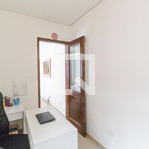 Casa à venda com 450m², 6 quartos e 7 vagas Casa à venda com 450m², 6 quartos e 7 vagasEscritorio