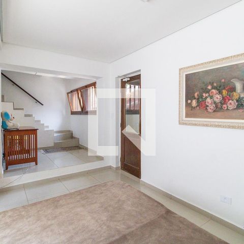 Casa à venda com 450m², 6 quartos e 7 vagas Casa à venda com 450m², 6 quartos e 7 vagasSala da Edicula