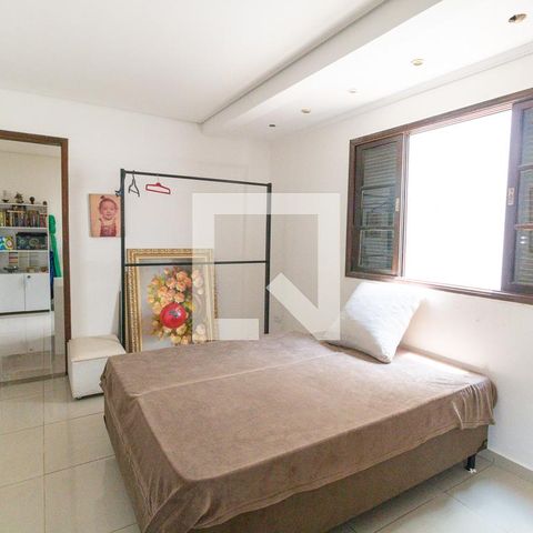 Casa à venda com 450m², 6 quartos e 7 vagas Casa à venda com 450m², 6 quartos e 7 vagasQuarto da Edicula