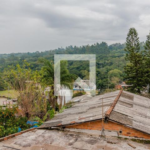 Casa à venda com 140m², 4 quartos e 1 vagaVista