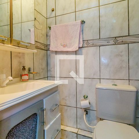 Casa à venda com 140m², 4 quartos e 1 vagaBanheiro