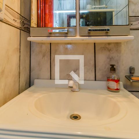Casa à venda com 140m², 4 quartos e 1 vagaBanheiro