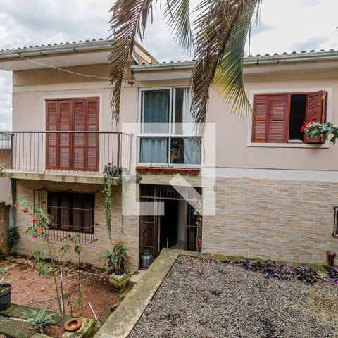 Casa à venda com 140m², 4 quartos e 1 vagaFachada