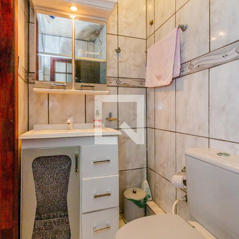 Casa à venda com 140m², 4 quartos e 1 vagaBanheiro