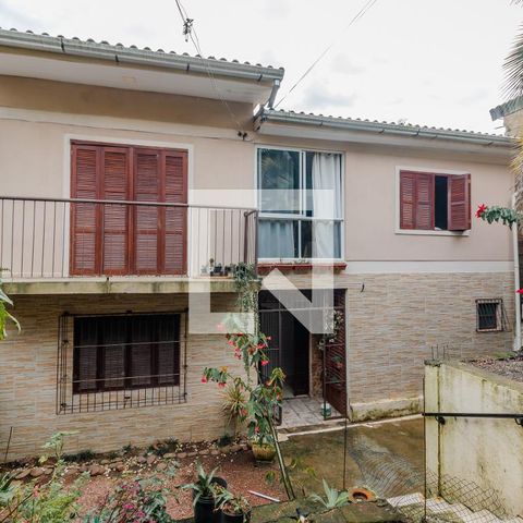 Casa à venda com 140m², 4 quartos e 1 vagaFachada