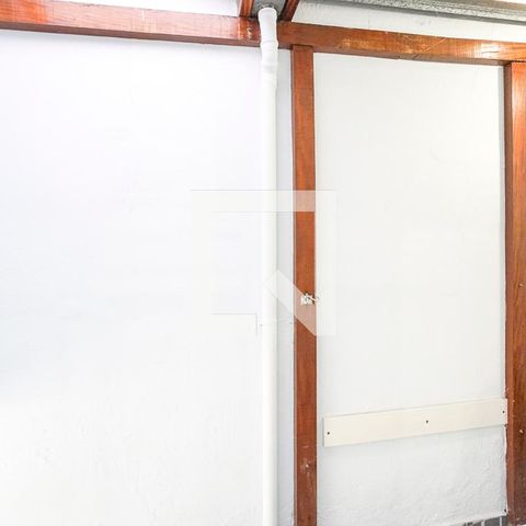 Casa de condomínio à venda com 100m², 3 quartos e 2 vagasVista da sala