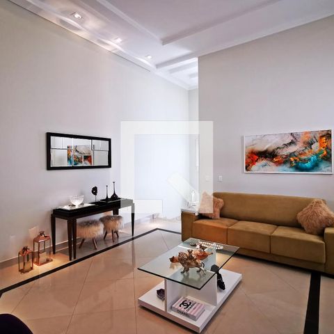 Casa de condomínio à venda com 585m², 5 quartos e 6 vagas Casa de condomínio à venda com 585m², 5 quartos e 6 vagasSala