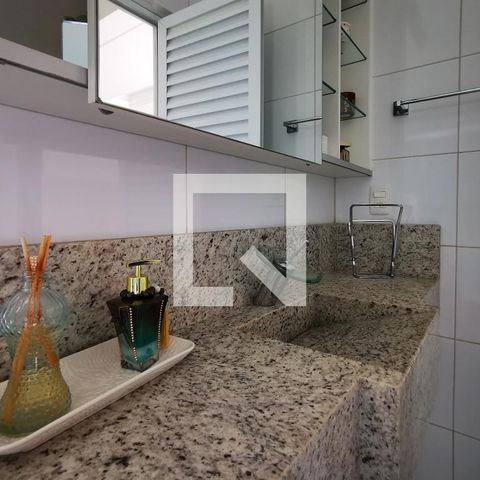 Casa de condomínio à venda com 585m², 5 quartos e 6 vagas Casa de condomínio à venda com 585m², 5 quartos e 6 vagasBanheiro