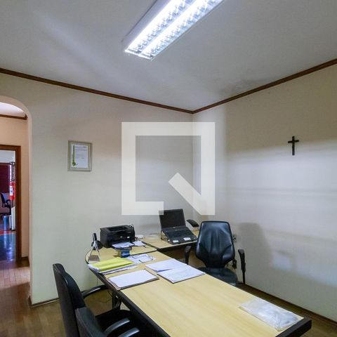 Casa à venda com 300m², 6 quartos e 4 vagas Casa à venda com 300m², 6 quartos e 4 vagasQuarto da suíte 1