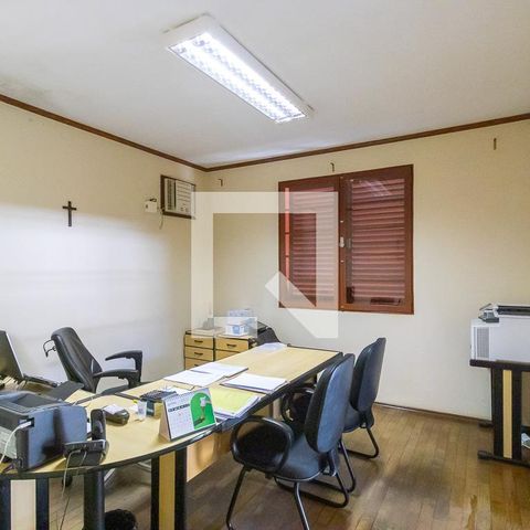 Casa à venda com 300m², 6 quartos e 4 vagas Casa à venda com 300m², 6 quartos e 4 vagasQuarto da suíte 1