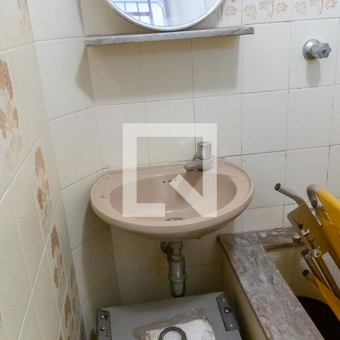 Casa à venda com 300m², 6 quartos e 4 vagas Casa à venda com 300m², 6 quartos e 4 vagasBanheiro da suíte 2