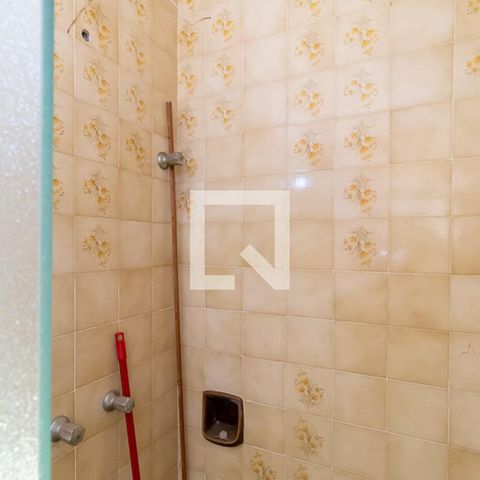 Casa à venda com 300m², 6 quartos e 4 vagas Casa à venda com 300m², 6 quartos e 4 vagasBanheiro da suíte 1